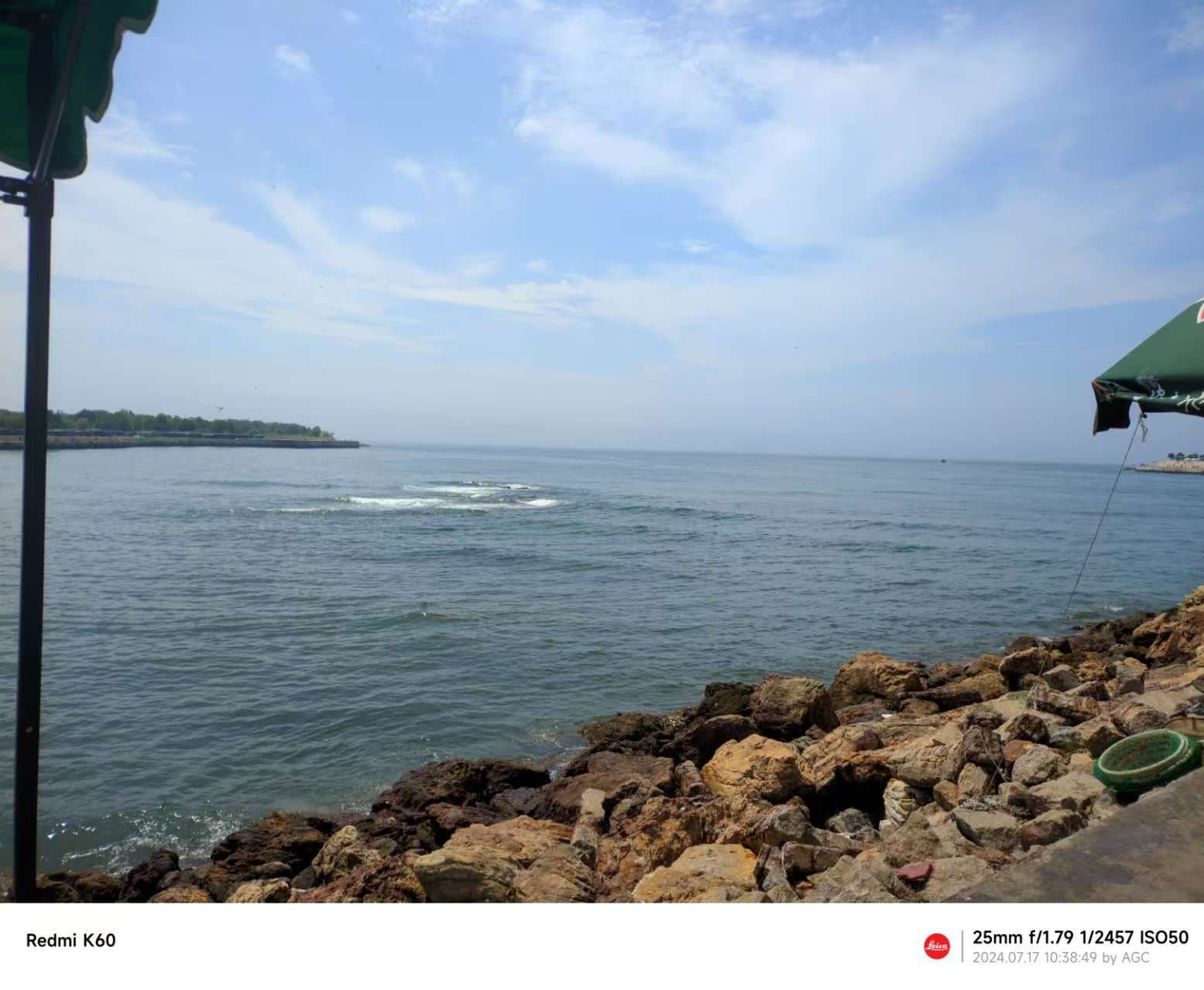 哇!是美丽的海!